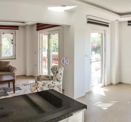 Aymen Villa Dalyan